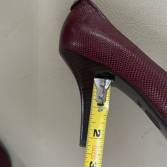 Michael Kors Burgundy Pointed Toe Pumps - Picture 4 of 4